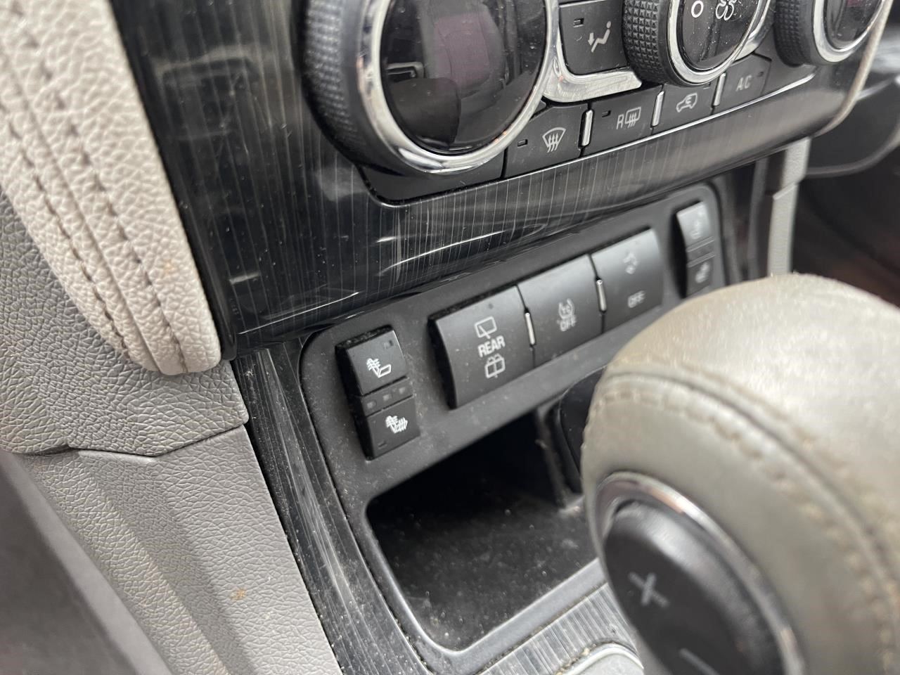 https://f005.backblazeb2.com/file/img-partshotlines-com/Inventory/EX864/Vehicle/8630_10.jpg
