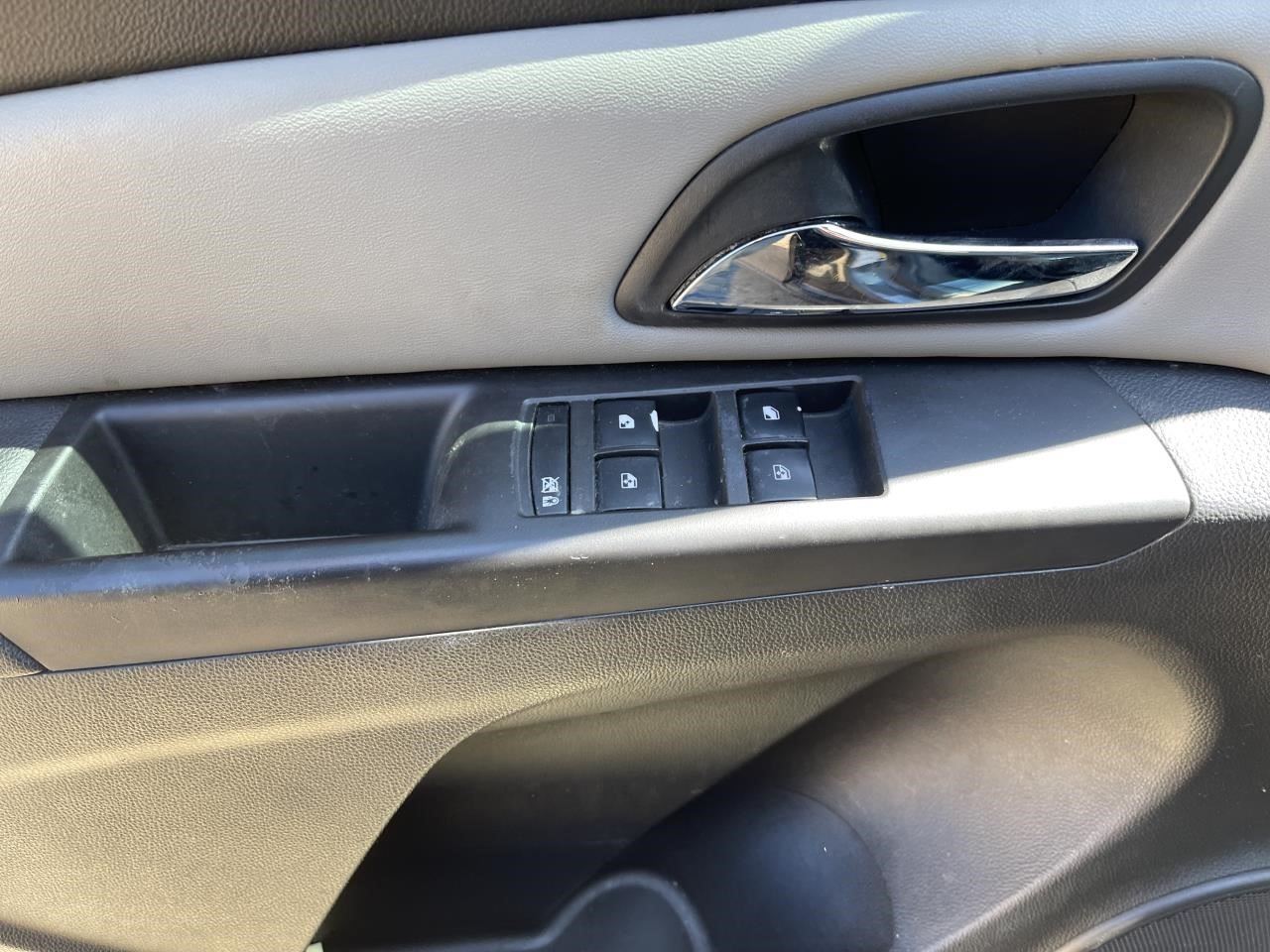 https://f005.backblazeb2.com/file/img-partshotlines-com/Inventory/EX864/Vehicle/8676_02.jpg