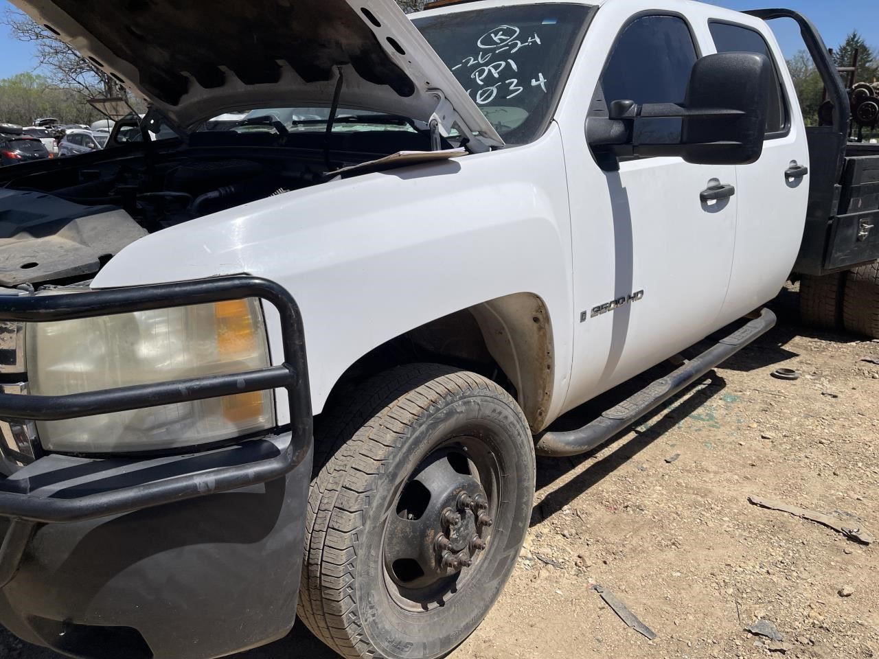https://f005.backblazeb2.com/file/img-partshotlines-com/Inventory/EX864/Vehicle/8694_13.jpg