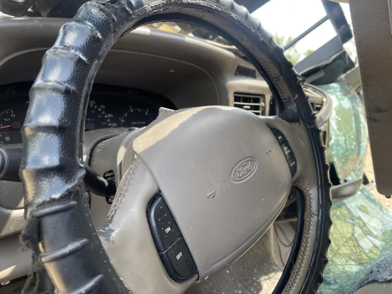 https://f005.backblazeb2.com/file/img-partshotlines-com/Inventory/EX864/Vehicle/8726_03.jpg