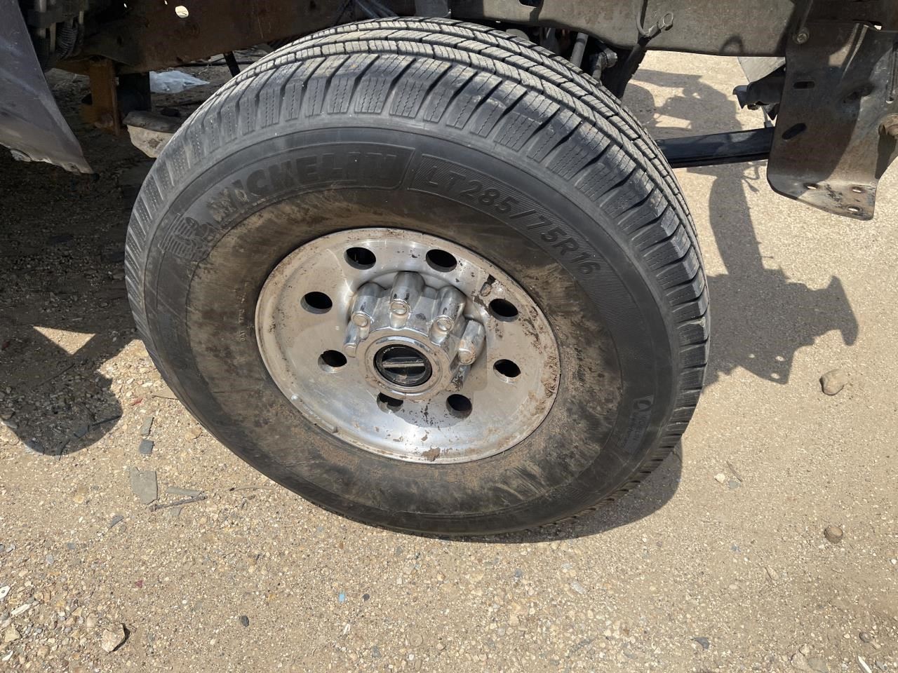 https://f005.backblazeb2.com/file/img-partshotlines-com/Inventory/EX864/Vehicle/8726_11.jpg