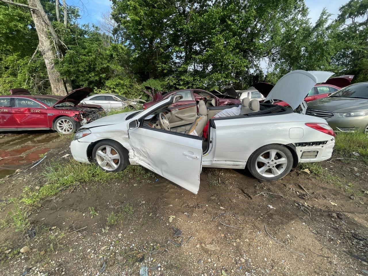 https://f005.backblazeb2.com/file/img-partshotlines-com/Inventory/EX864/Vehicle/8763_10.jpg