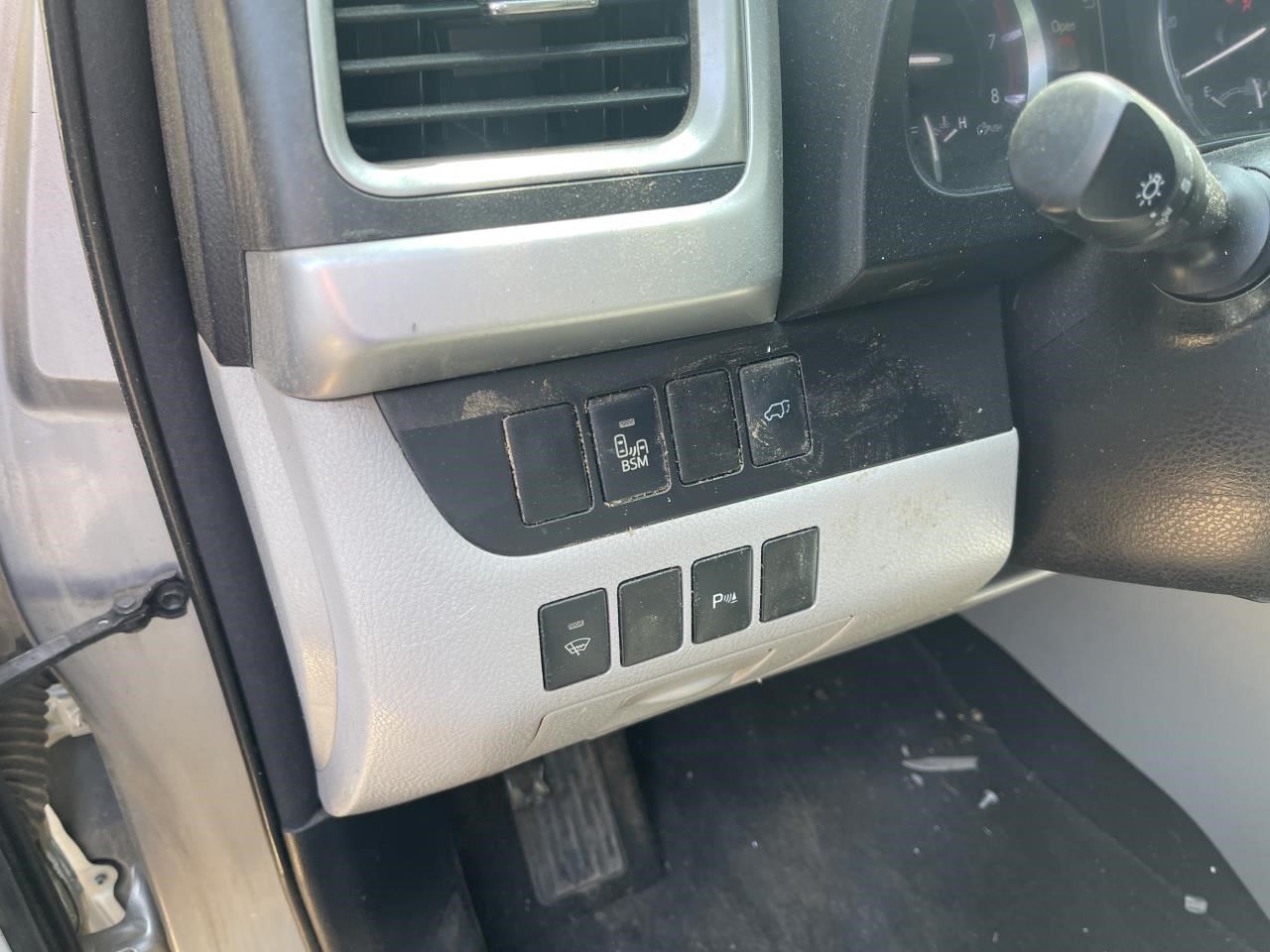 https://f005.backblazeb2.com/file/img-partshotlines-com/Inventory/EX864/Vehicle/8779_05.jpg