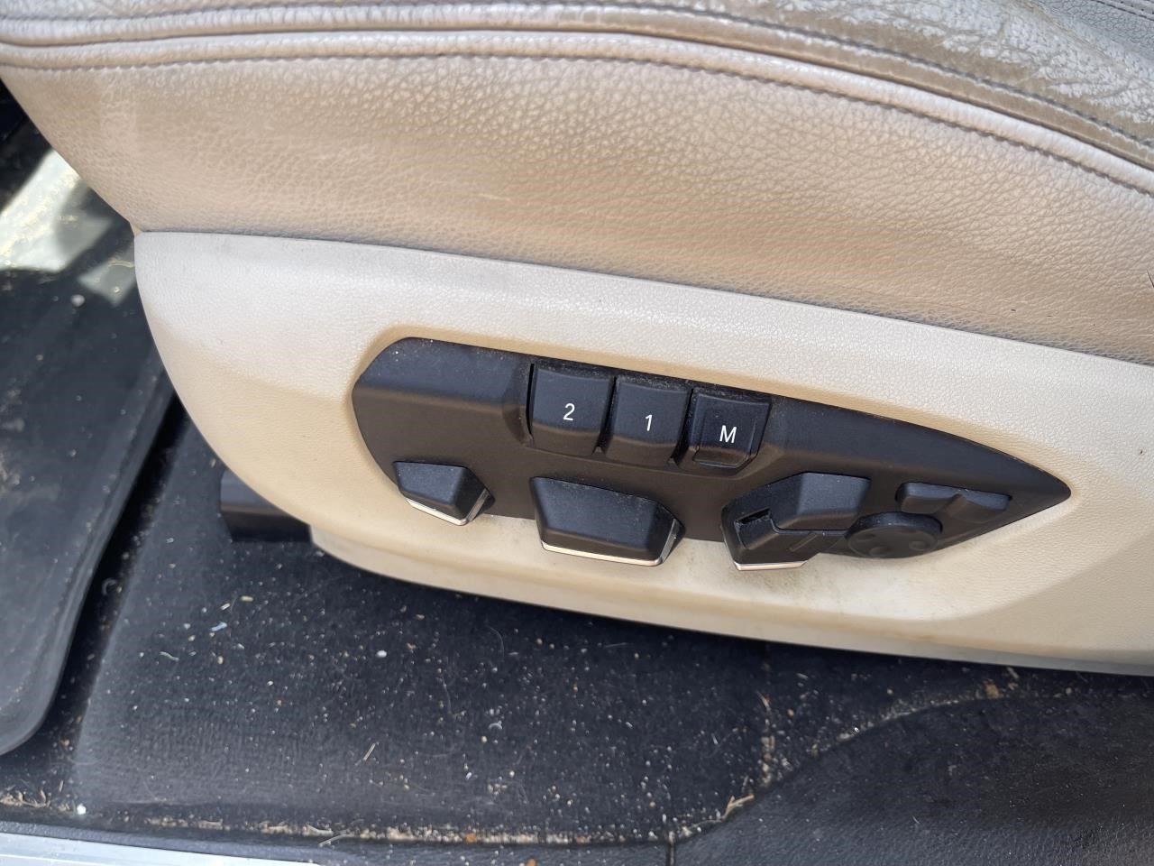 https://f005.backblazeb2.com/file/img-partshotlines-com/Inventory/EX864/Vehicle/8796_04.jpg