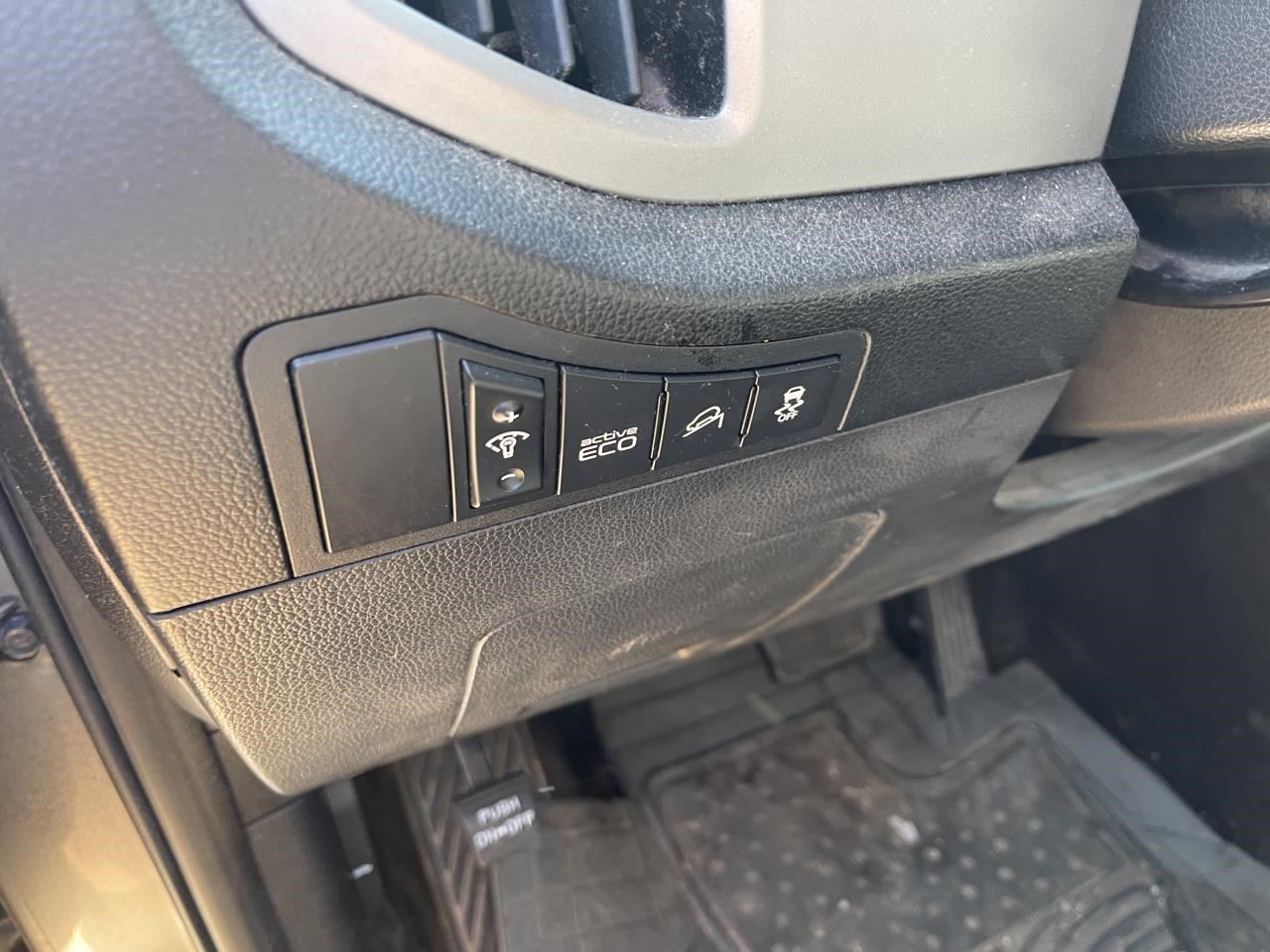 https://f005.backblazeb2.com/file/img-partshotlines-com/Inventory/EX864/Vehicle/8862_06.jpg