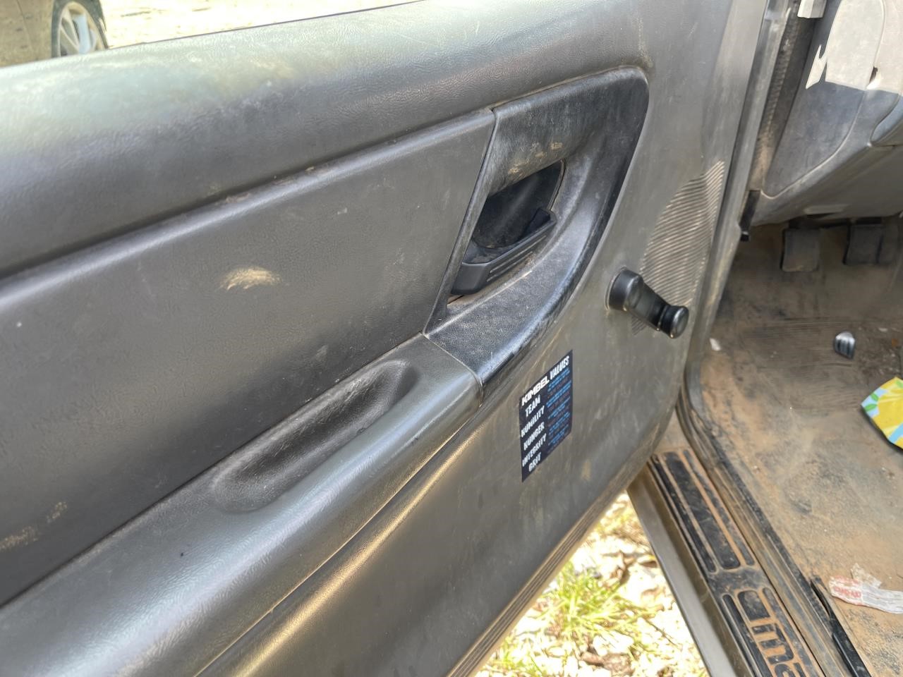 https://f005.backblazeb2.com/file/img-partshotlines-com/Inventory/EX864/Vehicle/8953_03.jpg