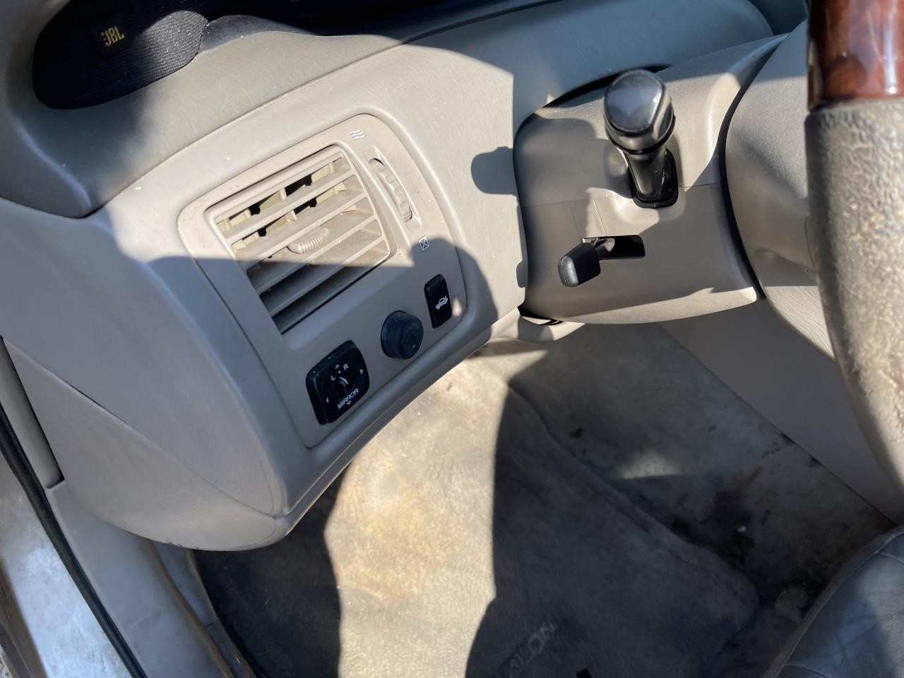 https://f005.backblazeb2.com/file/img-partshotlines-com/Inventory/EX864/Vehicle/8972_05.jpg