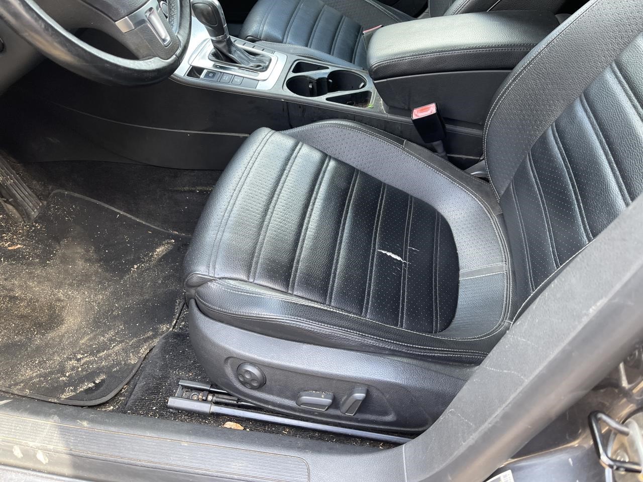 https://f005.backblazeb2.com/file/img-partshotlines-com/Inventory/EX864/Vehicle/8986_04.jpg
