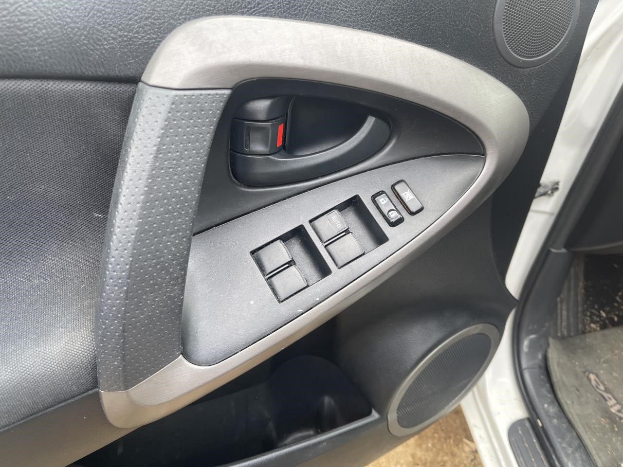 https://f005.backblazeb2.com/file/img-partshotlines-com/Inventory/EX864/Vehicle/9007_02.jpg