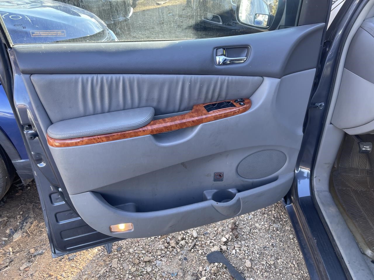 https://f005.backblazeb2.com/file/img-partshotlines-com/Inventory/EX864/Vehicle/9053_03.jpg