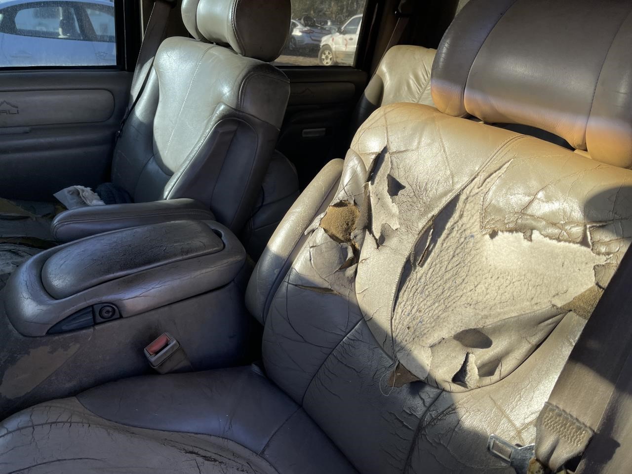 https://f005.backblazeb2.com/file/img-partshotlines-com/Inventory/EX864/Vehicle/9174_10.jpg