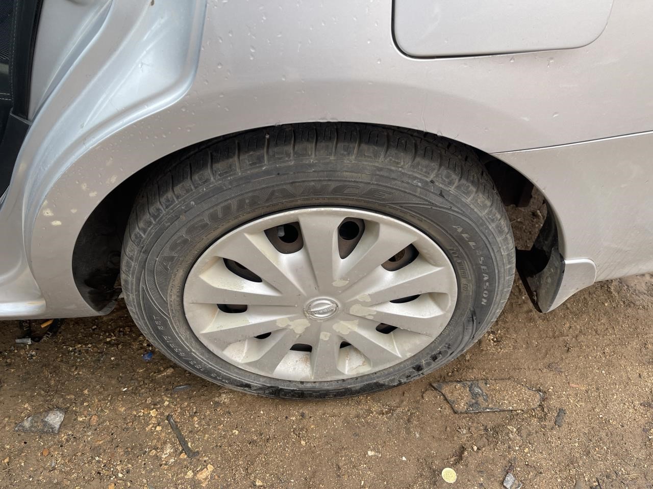https://f005.backblazeb2.com/file/img-partshotlines-com/Inventory/EX864/Vehicle/9200_11.jpg