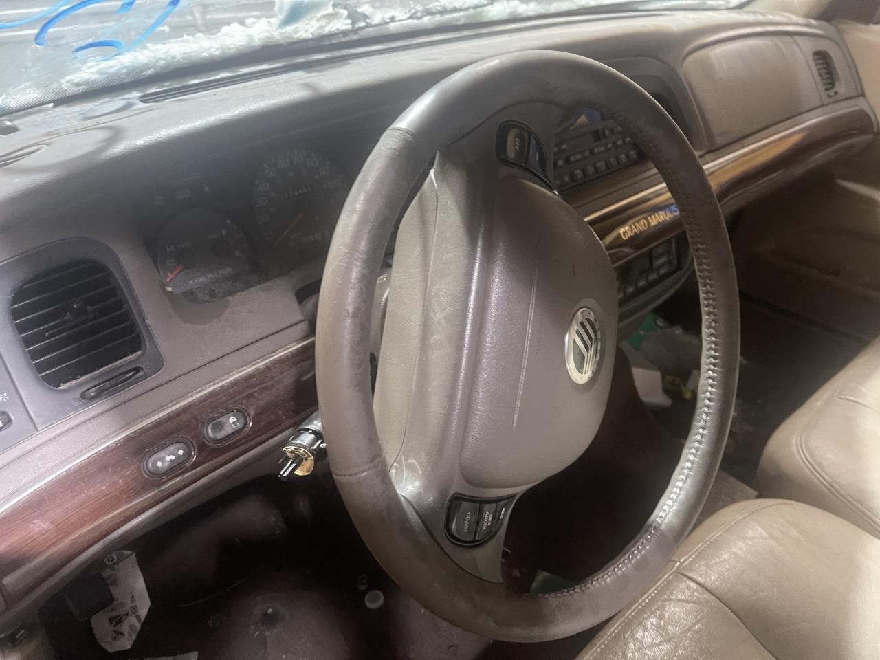 https://f005.backblazeb2.com/file/img-partshotlines-com/Inventory/EX864/Vehicle/9205_06.jpg