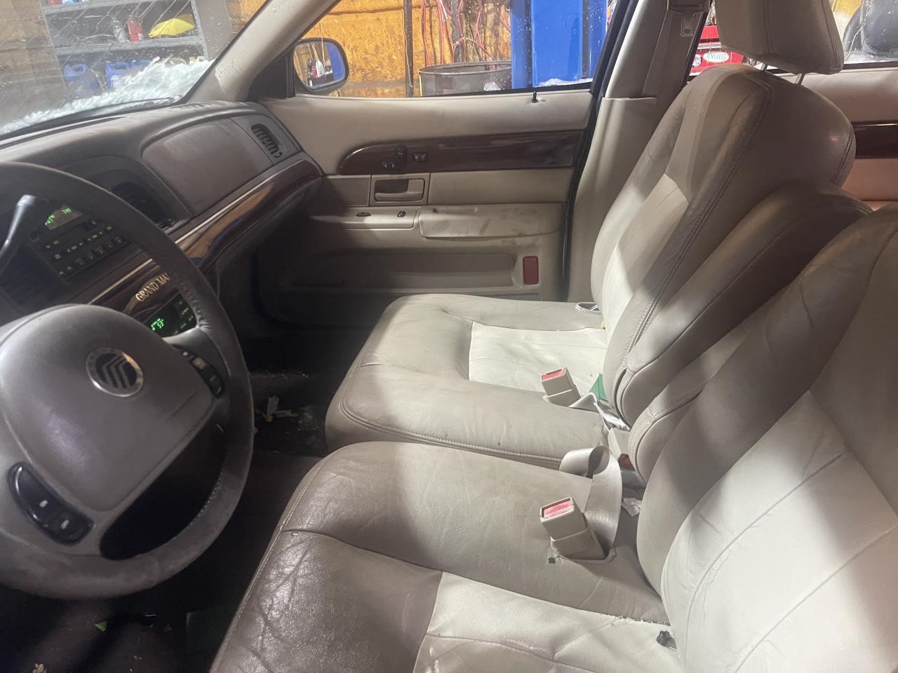 https://f005.backblazeb2.com/file/img-partshotlines-com/Inventory/EX864/Vehicle/9205_09.jpg