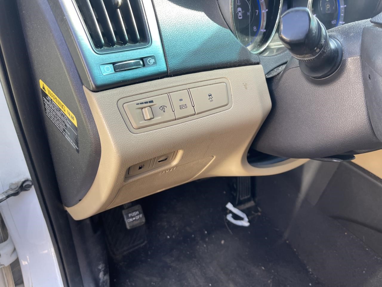 https://f005.backblazeb2.com/file/img-partshotlines-com/Inventory/EX864/Vehicle/9311_05.jpg