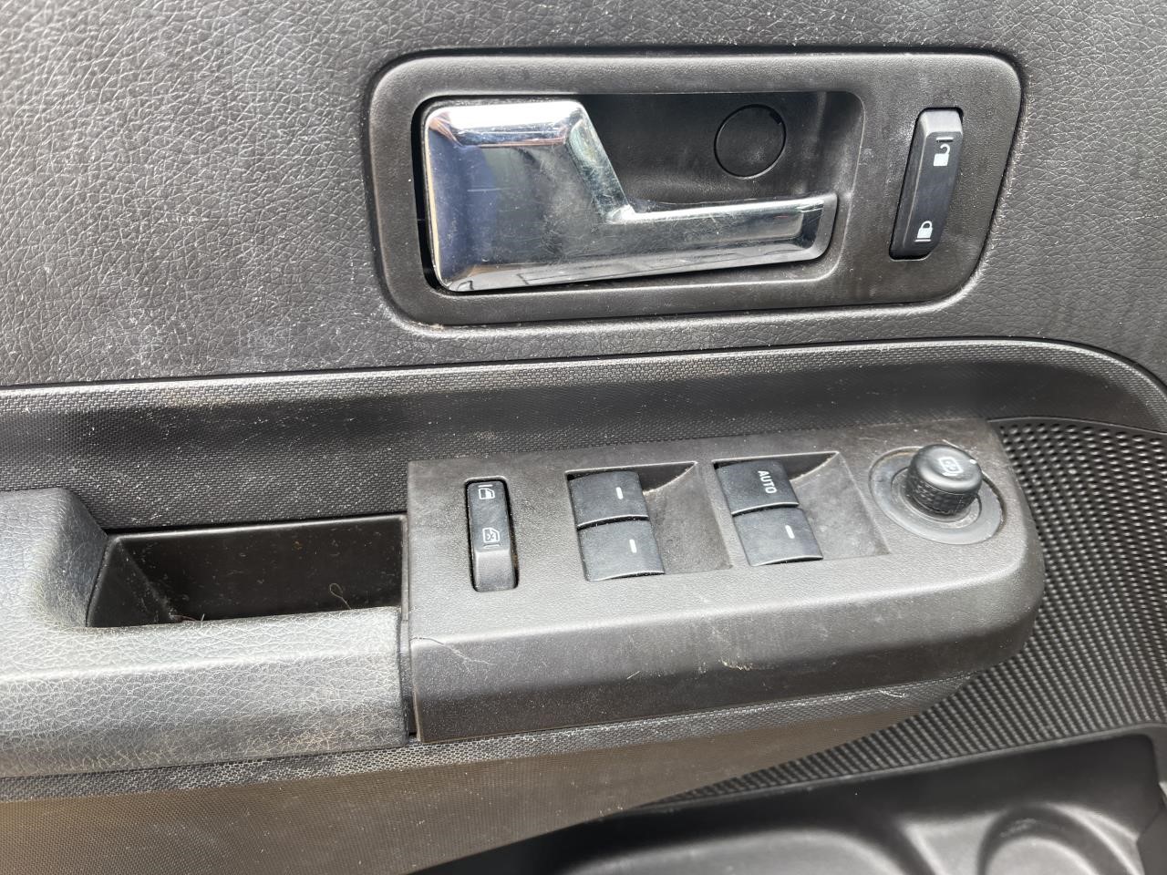https://f005.backblazeb2.com/file/img-partshotlines-com/Inventory/EX864/Vehicle/9384_02.jpg