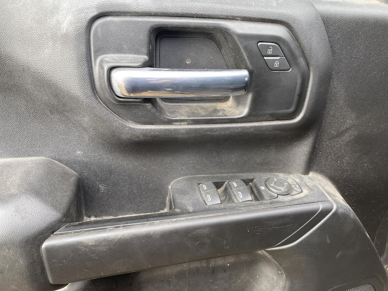 https://f005.backblazeb2.com/file/img-partshotlines-com/Inventory/EX864/Vehicle/9410_02.jpg