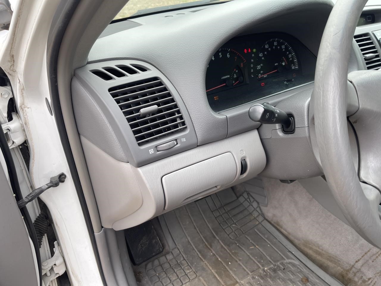 https://f005.backblazeb2.com/file/img-partshotlines-com/Inventory/EX864/Vehicle/9524_06.jpg