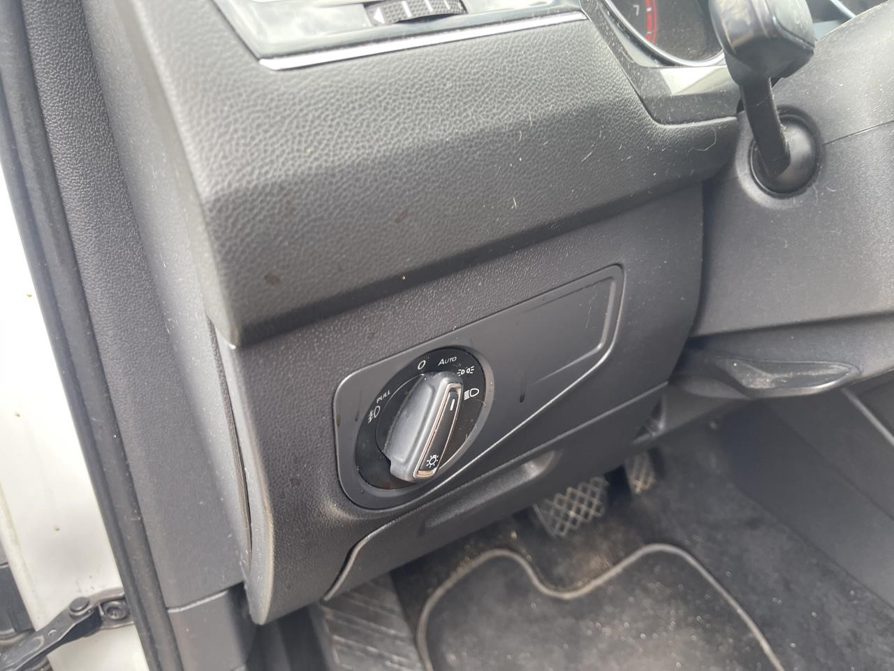 https://f005.backblazeb2.com/file/img-partshotlines-com/Inventory/EX864/Vehicle/9574_05.jpg