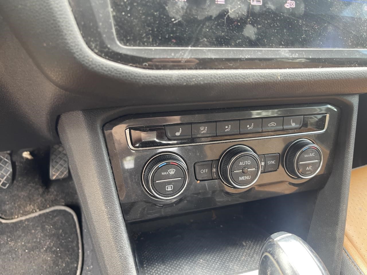 https://f005.backblazeb2.com/file/img-partshotlines-com/Inventory/EX864/Vehicle/9574_09.jpg