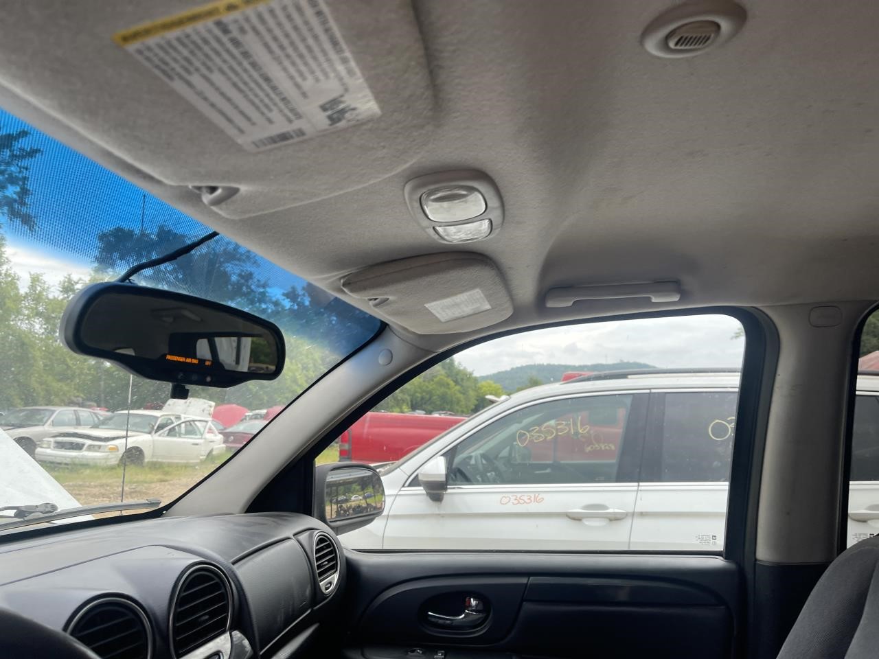 https://f005.backblazeb2.com/file/img-partshotlines-com/Inventory/EX864/Vehicle/9585_12.jpg