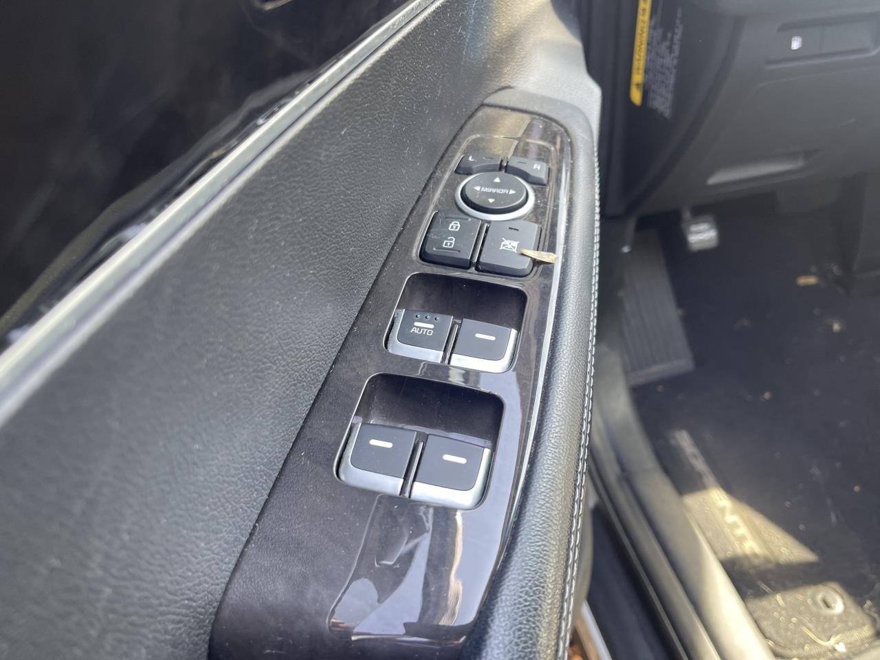 https://f005.backblazeb2.com/file/img-partshotlines-com/Inventory/EX864/Vehicle/9671_02.jpg