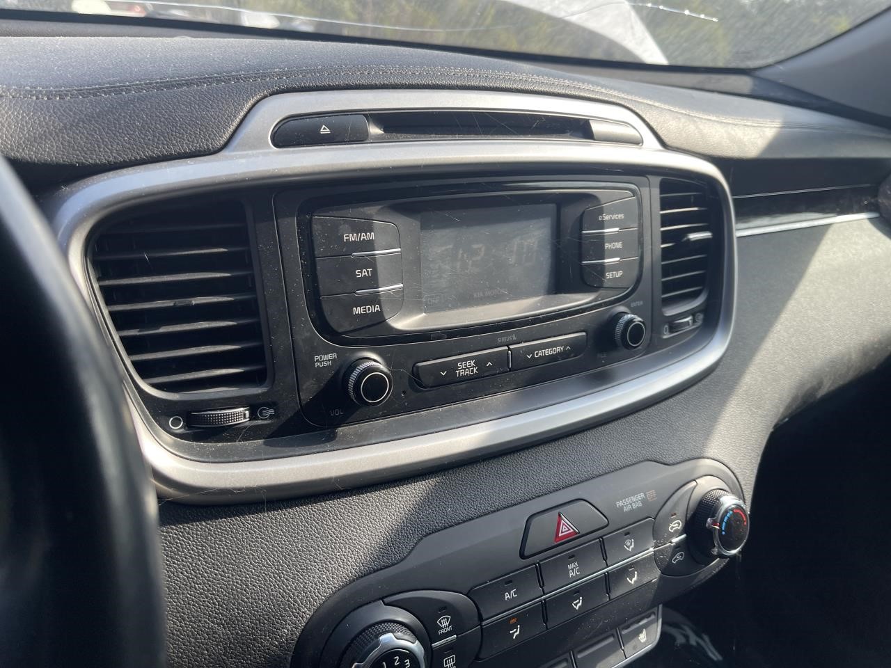 https://f005.backblazeb2.com/file/img-partshotlines-com/Inventory/EX864/Vehicle/9671_08.jpg