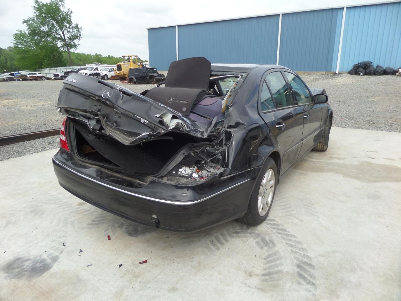 https://f005.backblazeb2.com/file/img-partshotlines-com/Inventory/EX865/Vehicle/14406_02.jpg