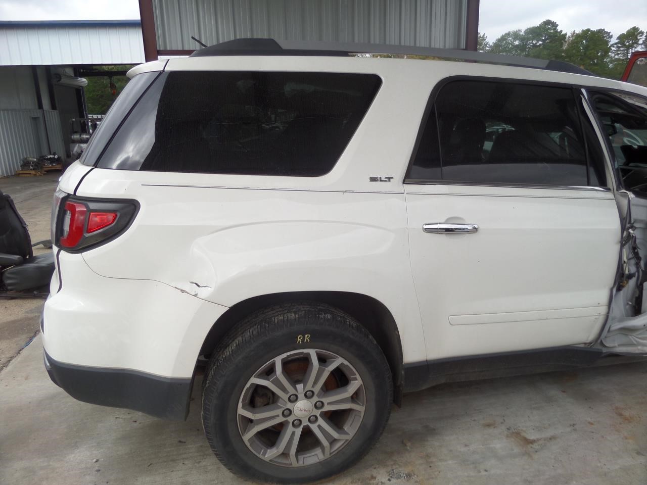 https://f005.backblazeb2.com/file/img-partshotlines-com/Inventory/EX865/Vehicle/15845_10.jpg