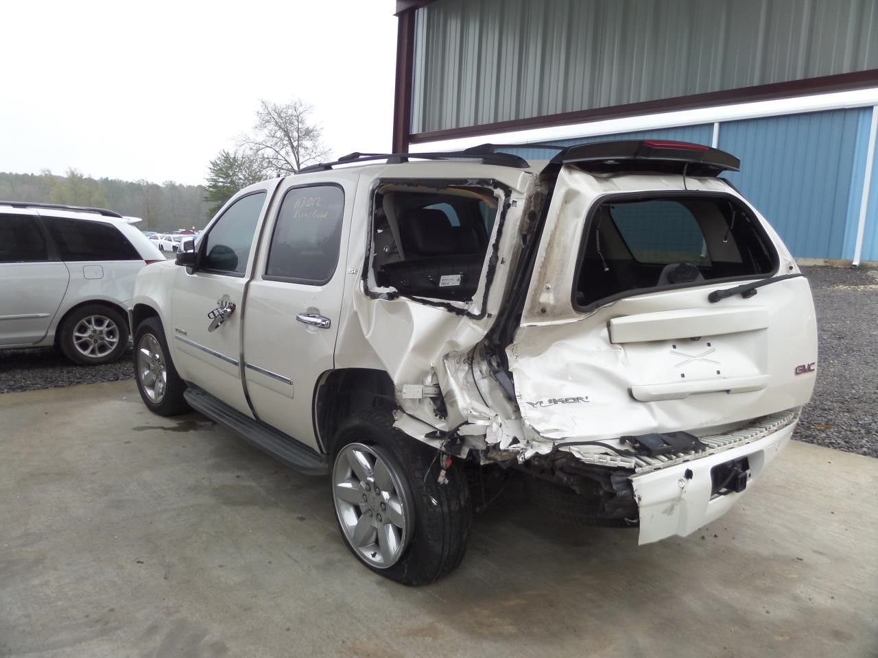 https://f005.backblazeb2.com/file/img-partshotlines-com/Inventory/EX865/Vehicle/15936_02.jpg