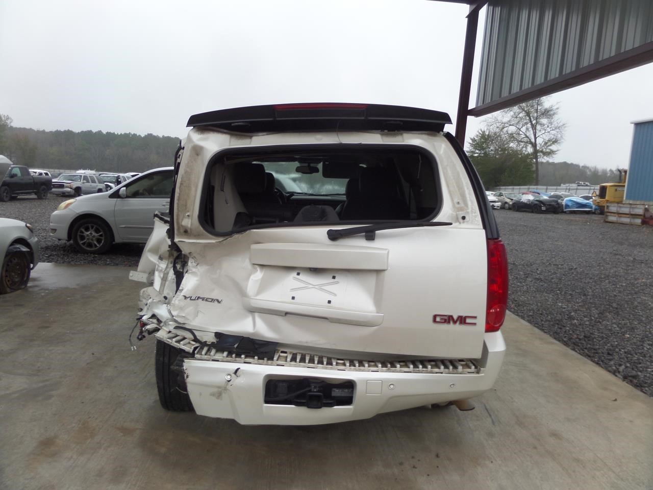 https://f005.backblazeb2.com/file/img-partshotlines-com/Inventory/EX865/Vehicle/15936_09.jpg