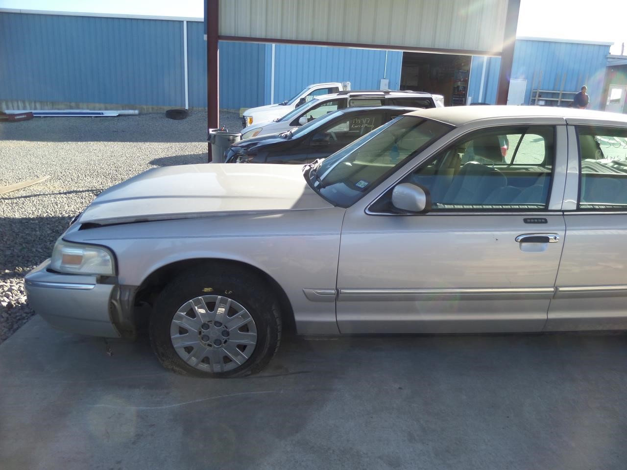 https://f005.backblazeb2.com/file/img-partshotlines-com/Inventory/EX865/Vehicle/16229_07.jpg
