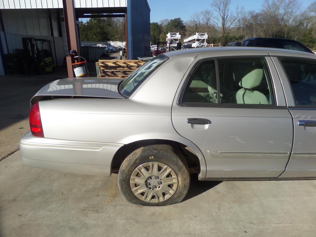 https://f005.backblazeb2.com/file/img-partshotlines-com/Inventory/EX865/Vehicle/16229_10.jpg