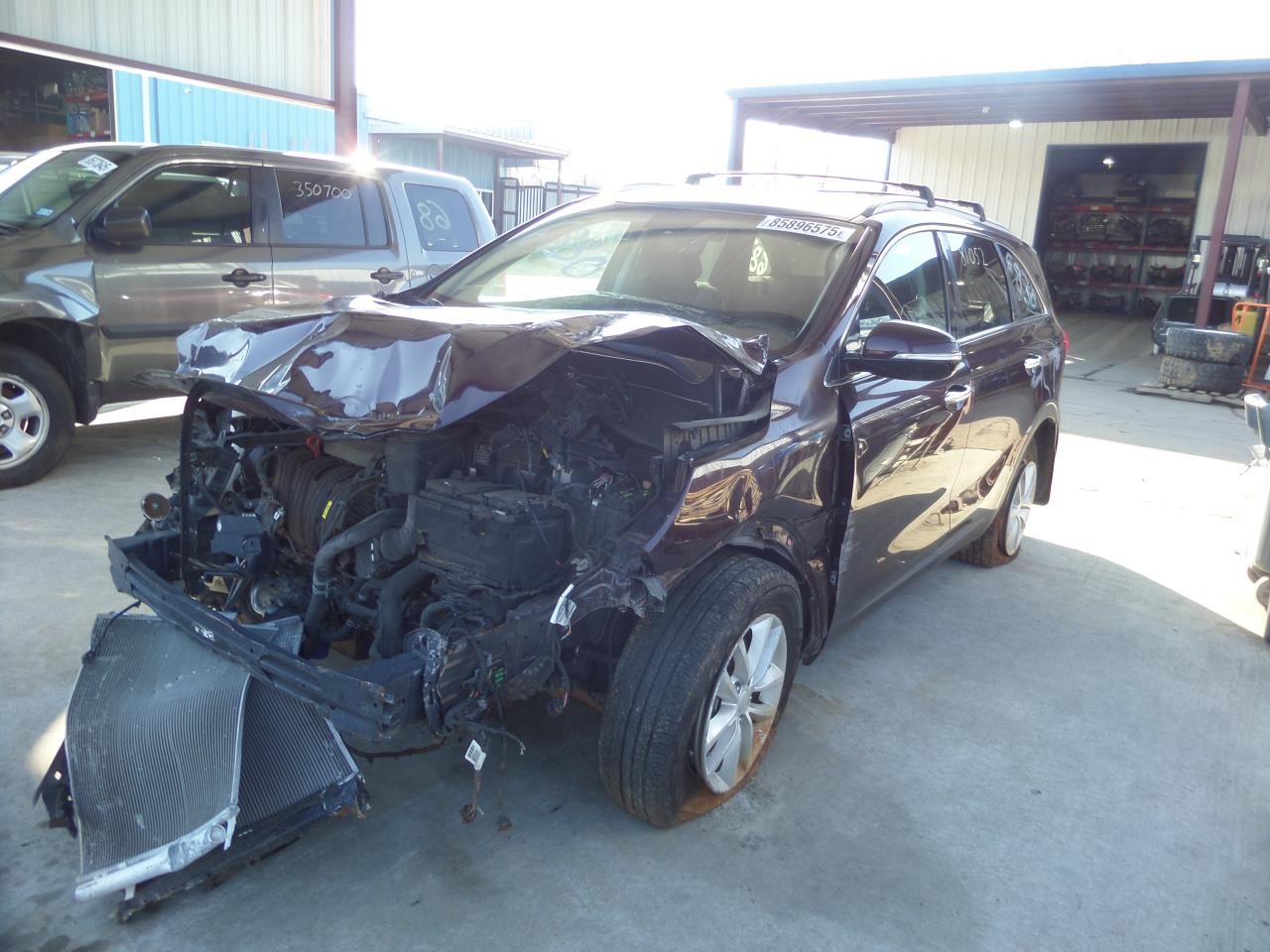 https://f005.backblazeb2.com/file/img-partshotlines-com/Inventory/EX865/Vehicle/16312_01.jpg