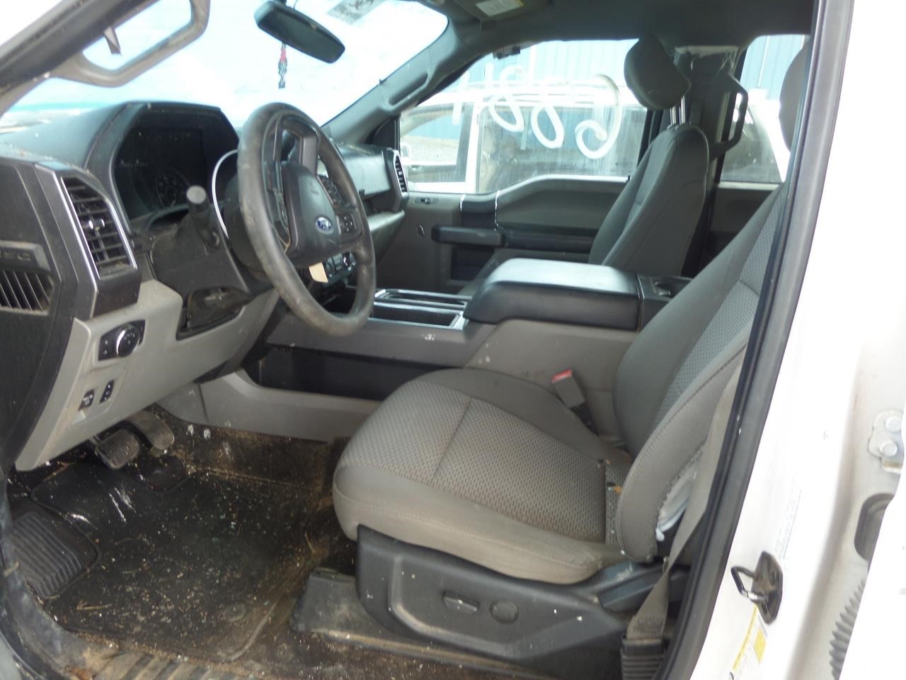 https://f005.backblazeb2.com/file/img-partshotlines-com/Inventory/EX865/Vehicle/16674_12.jpg