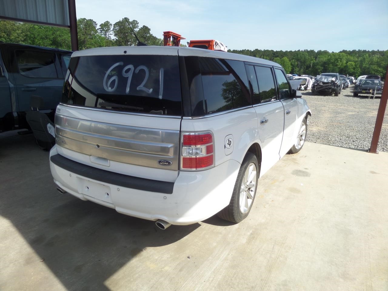 https://f005.backblazeb2.com/file/img-partshotlines-com/Inventory/EX865/Vehicle/16899_03.jpg