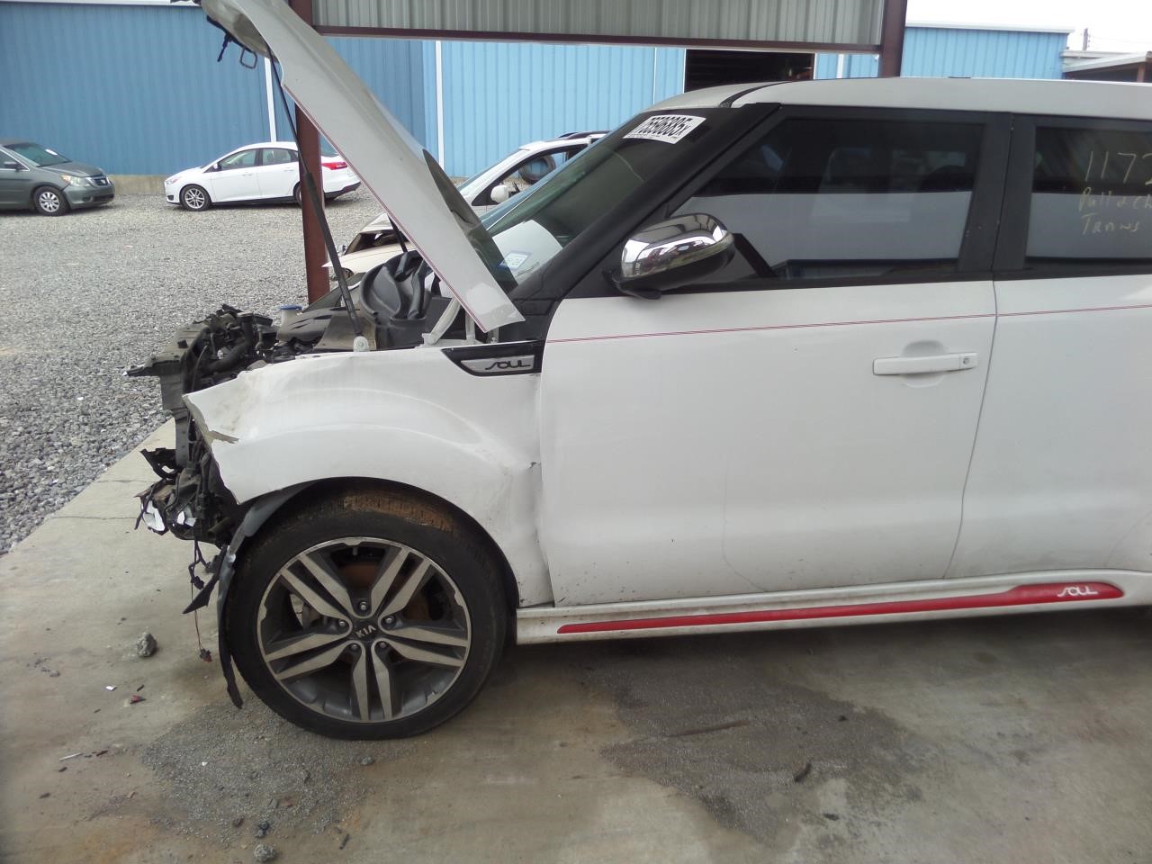 https://f005.backblazeb2.com/file/img-partshotlines-com/Inventory/EX865/Vehicle/16927_07.jpg
