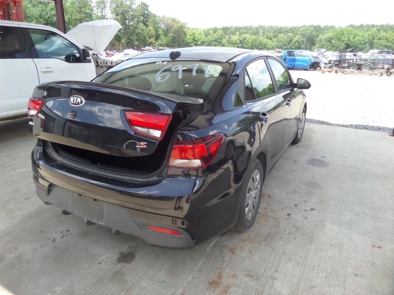 https://f005.backblazeb2.com/file/img-partshotlines-com/Inventory/EX865/Vehicle/17197_03.jpg