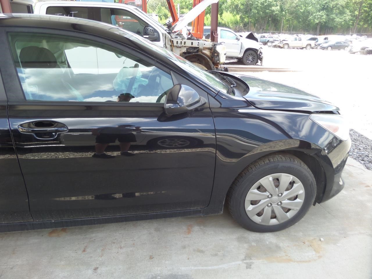 https://f005.backblazeb2.com/file/img-partshotlines-com/Inventory/EX865/Vehicle/17197_11.jpg