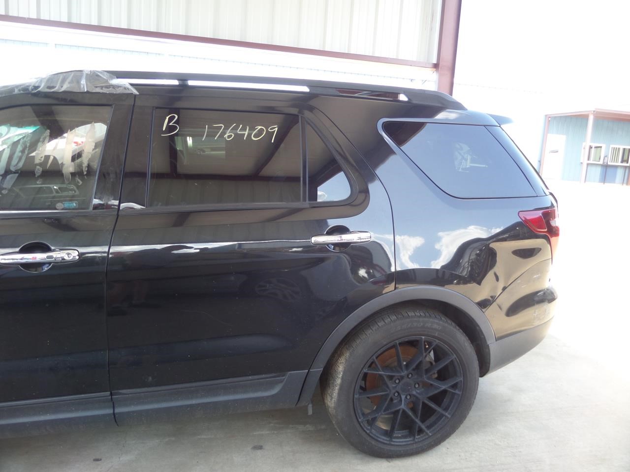 https://f005.backblazeb2.com/file/img-partshotlines-com/Inventory/EX865/Vehicle/17279_08.jpg