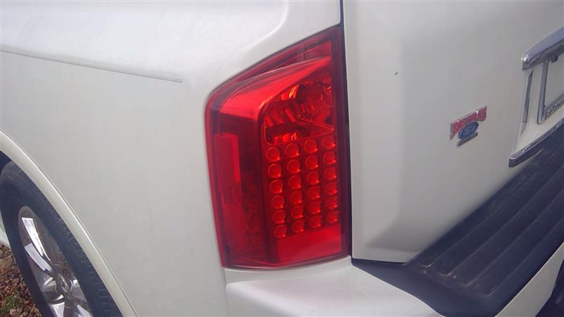 https://f005.backblazeb2.com/file/img-partshotlines-com/Inventory/EX869/Vehicle/2988_03.jpg
