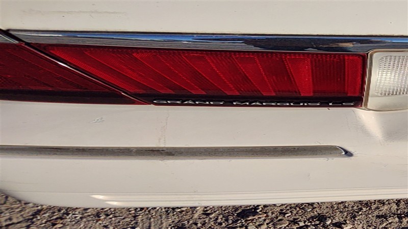 https://f005.backblazeb2.com/file/img-partshotlines-com/Inventory/EX869/Vehicle/3215_09.jpg