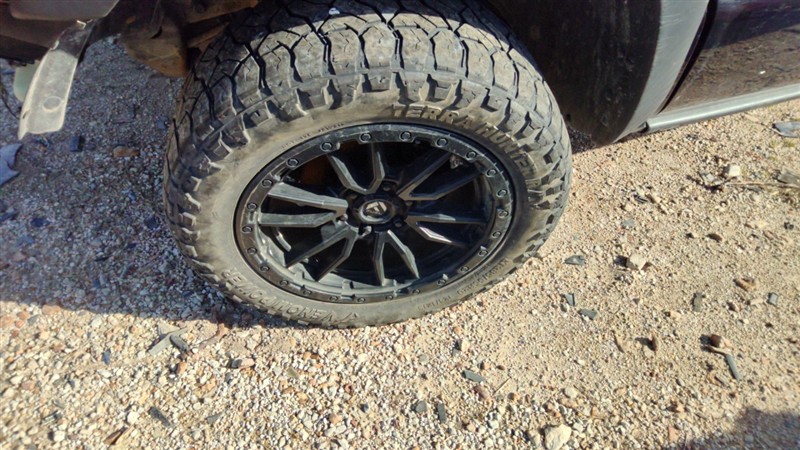 https://f005.backblazeb2.com/file/img-partshotlines-com/Inventory/EX869/Vehicle/3530_02.jpg