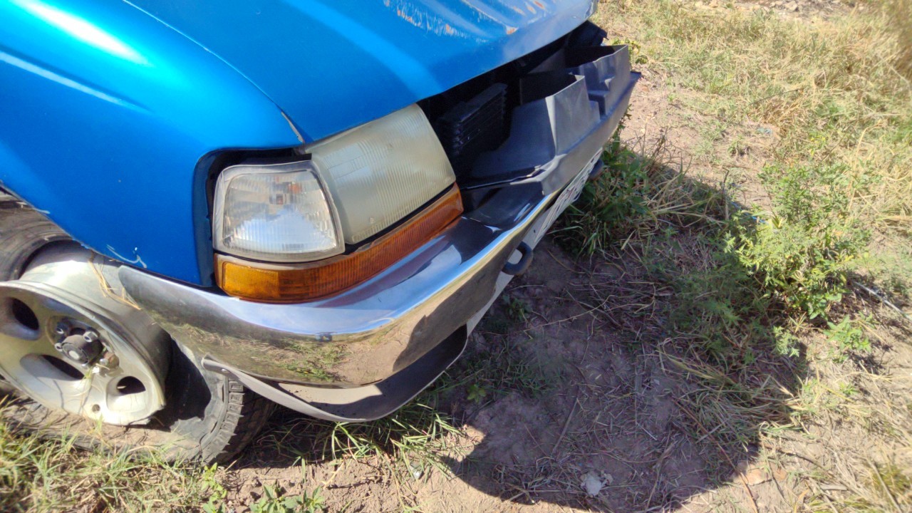 https://f005.backblazeb2.com/file/img-partshotlines-com/Inventory/EX869/Vehicle/3654_07.jpg