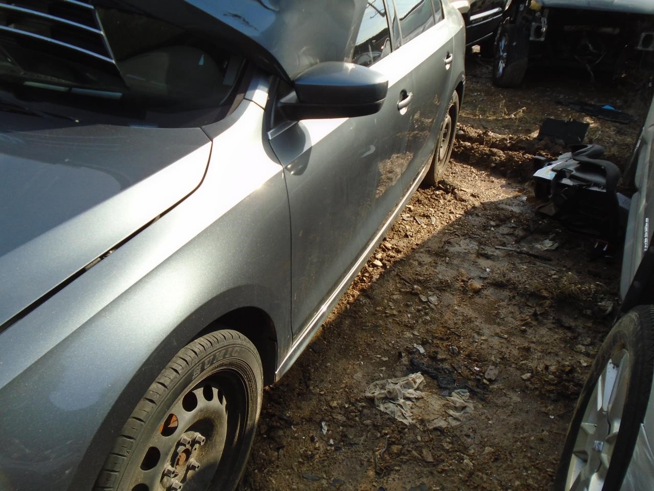 https://f005.backblazeb2.com/file/img-partshotlines-com/Inventory/EX871/Vehicle/3186_02.jpg