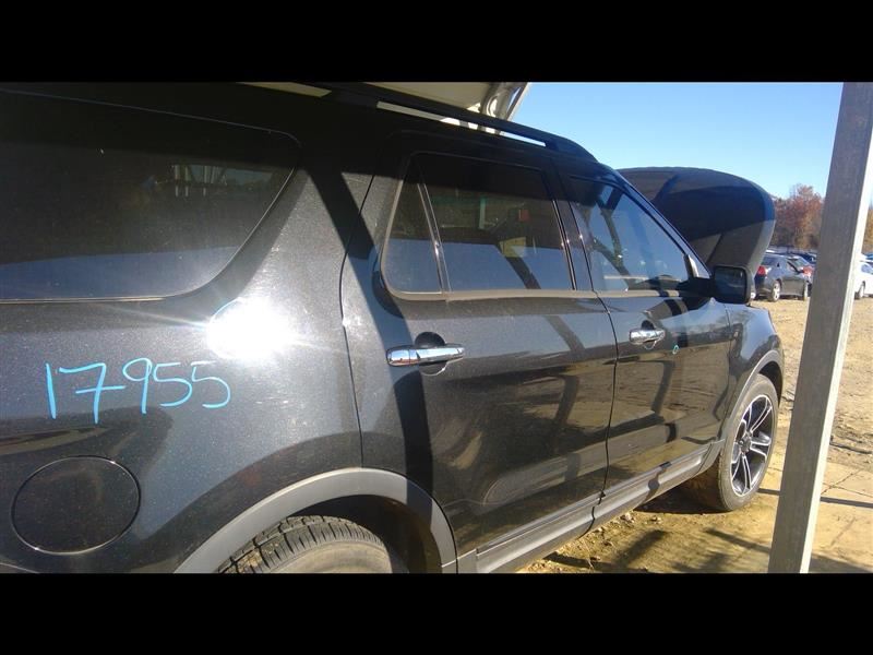 https://f005.backblazeb2.com/file/img-partshotlines-com/Inventory/EX878/Vehicle/8023769_04.jpg