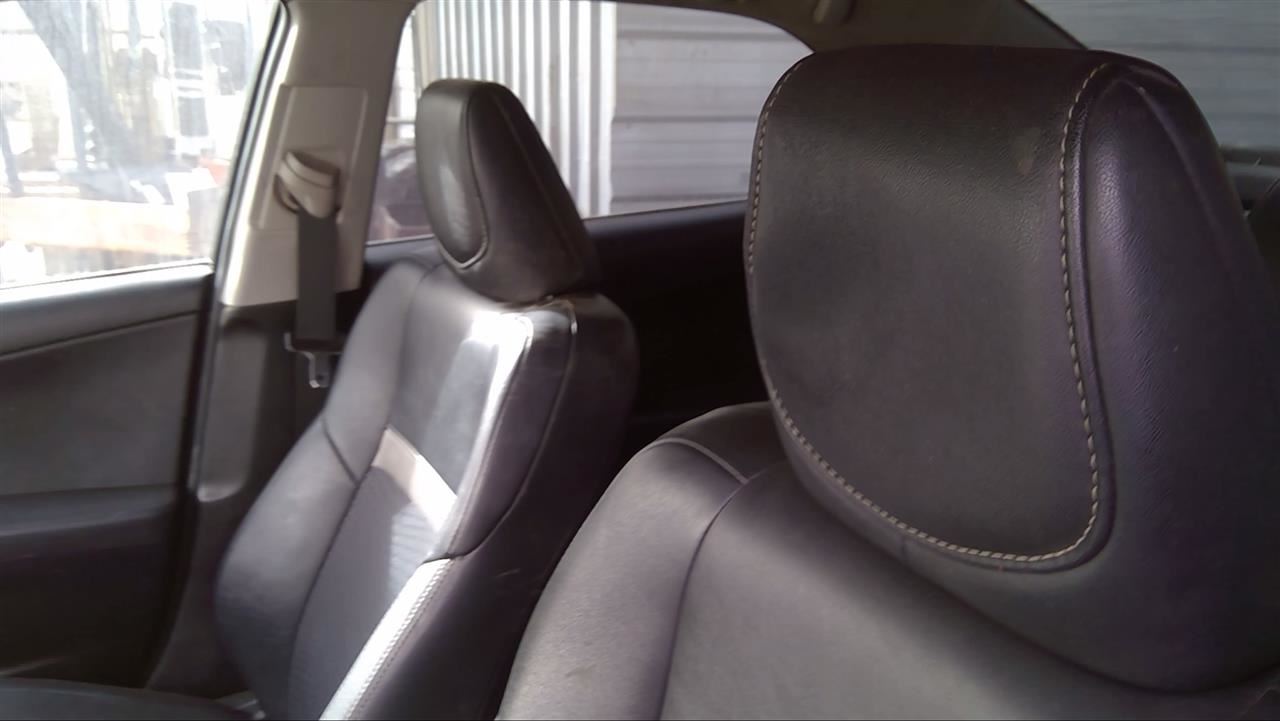 https://f005.backblazeb2.com/file/img-partshotlines-com/Inventory/EX878/Vehicle/8027546_09.jpg