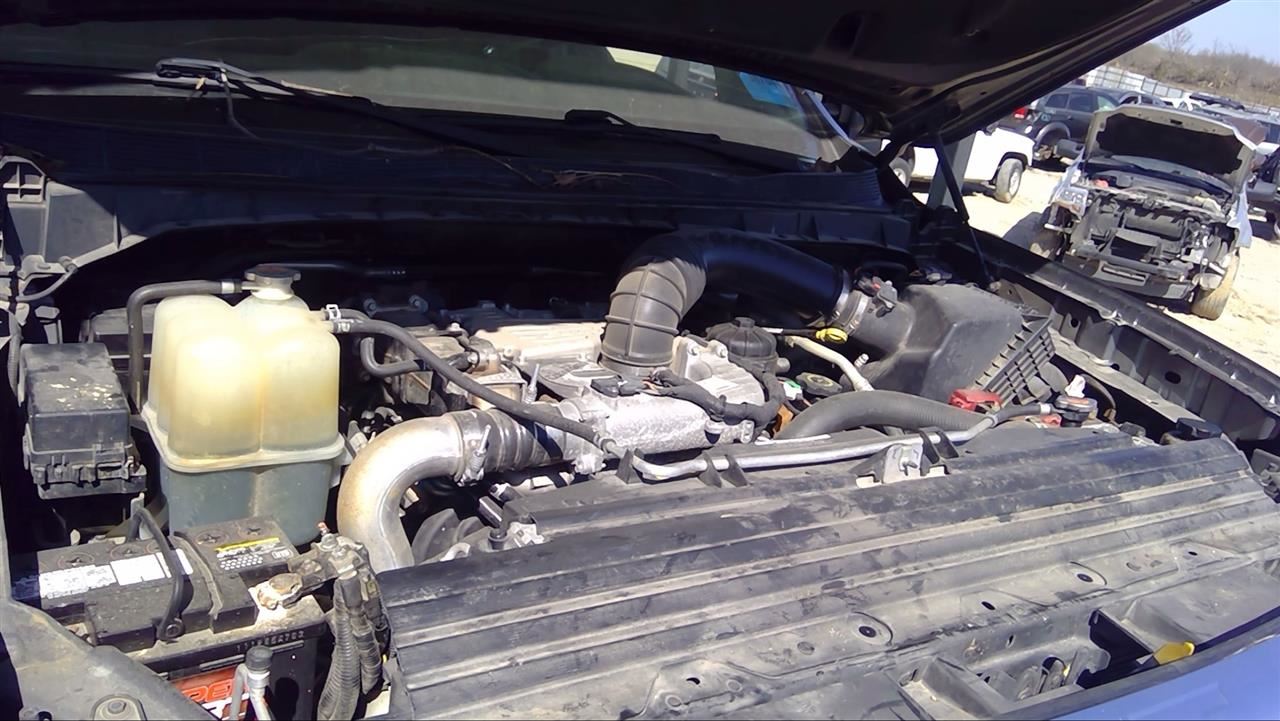 https://f005.backblazeb2.com/file/img-partshotlines-com/Inventory/EX878/Vehicle/8027662_06.jpg