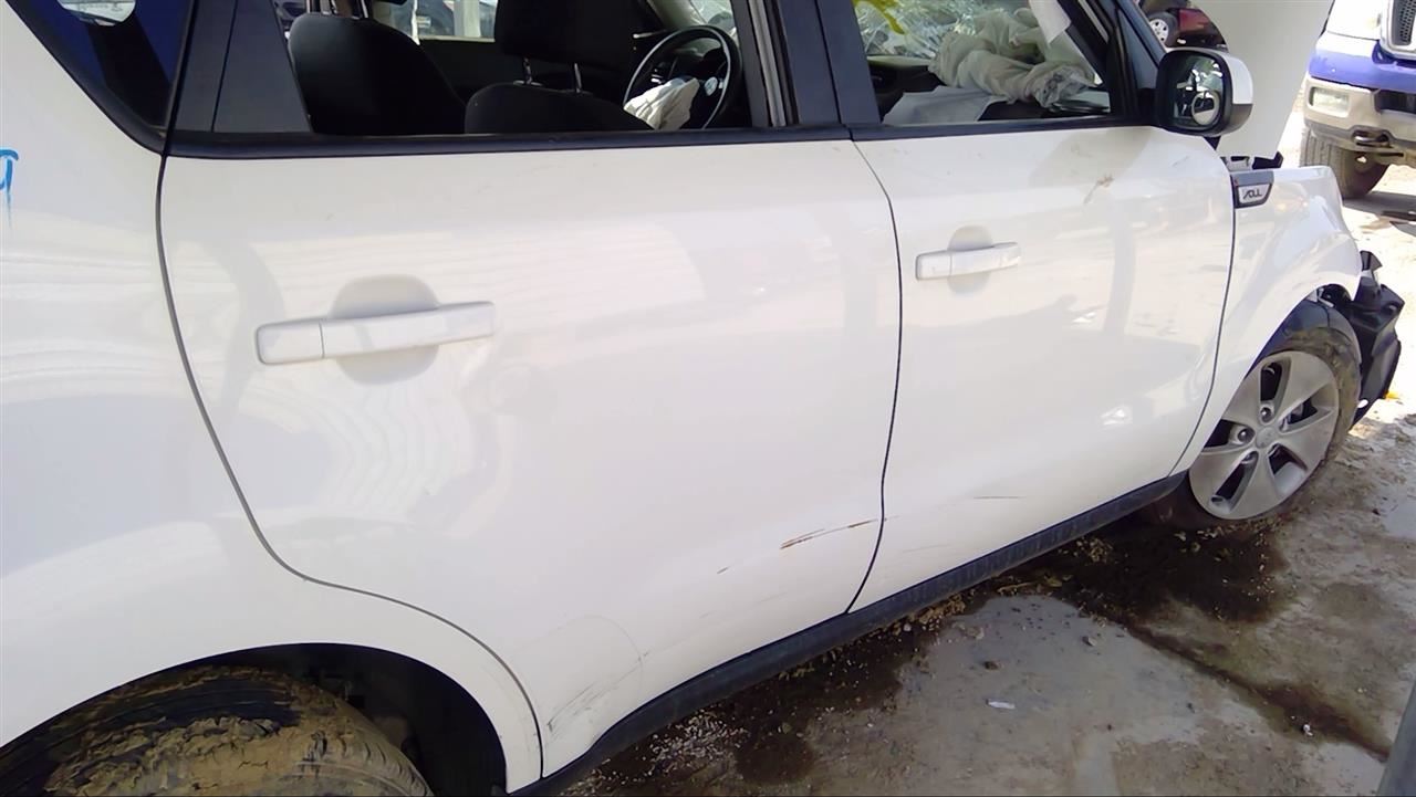 https://f005.backblazeb2.com/file/img-partshotlines-com/Inventory/EX878/Vehicle/8028059_08.jpg