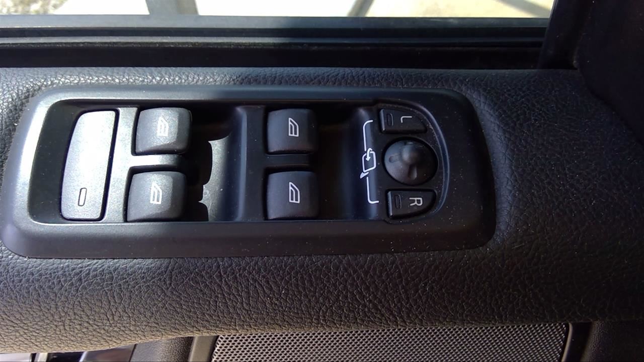 https://f005.backblazeb2.com/file/img-partshotlines-com/Inventory/EX878/Vehicle/8028157_05.jpg